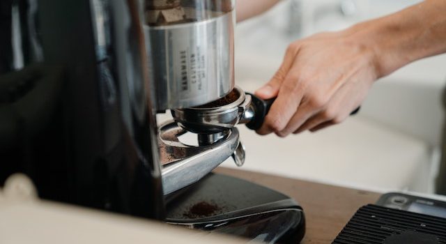 Can you grind coffee beans in a Ninja? Easy Guide for Beginners