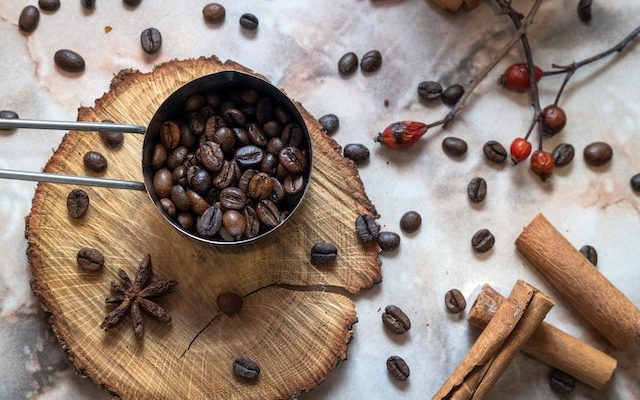 How Much Cinnamon In Coffee? Quick and Easy Guide