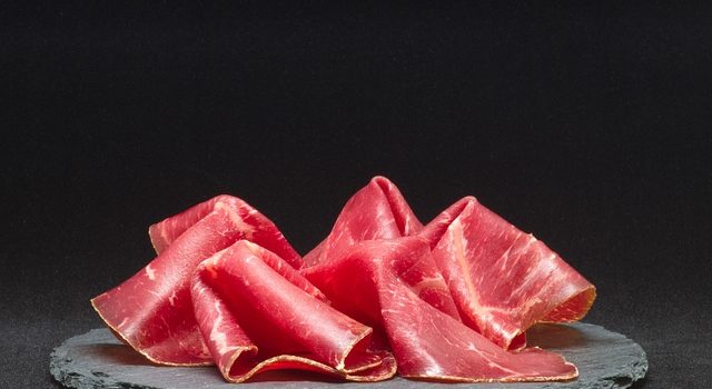 Cured vs Uncured Ham: What's The Difference Anyway?