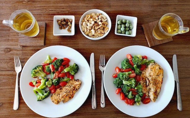 How to Cook Perfect Chicken Breasts For Salads And Sandwiches?